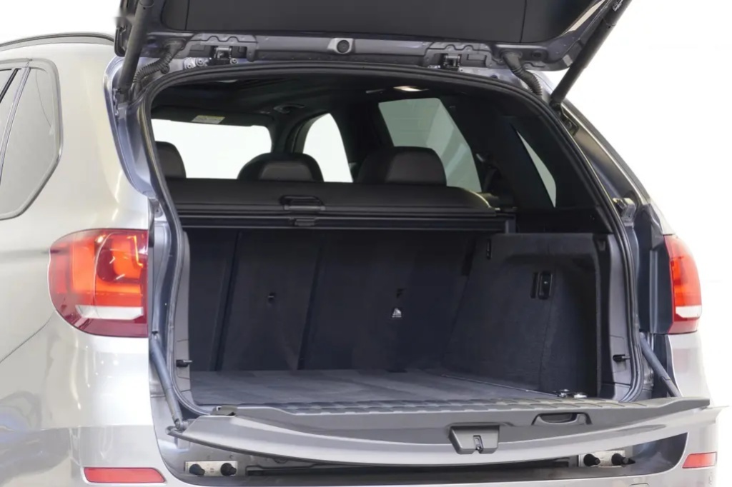 BMW X5, M50D,126000KM,HUD,PANO,SOFTCLO - 10