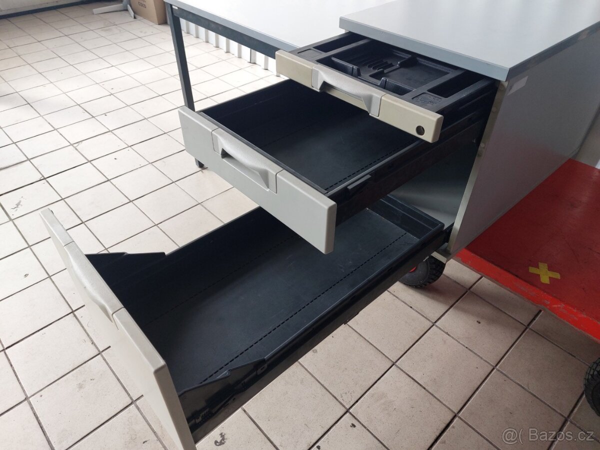 Stůl čtvercový + zásuvková skříňka českého výrobce zn. TECHO - 10