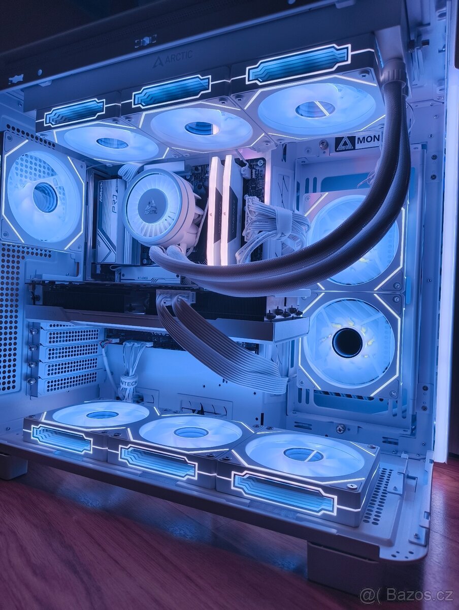 Herní pc - Ryzen 5 7600, RX 6700 XT, 2TB NVMe SSD, 32GB RAM - 10