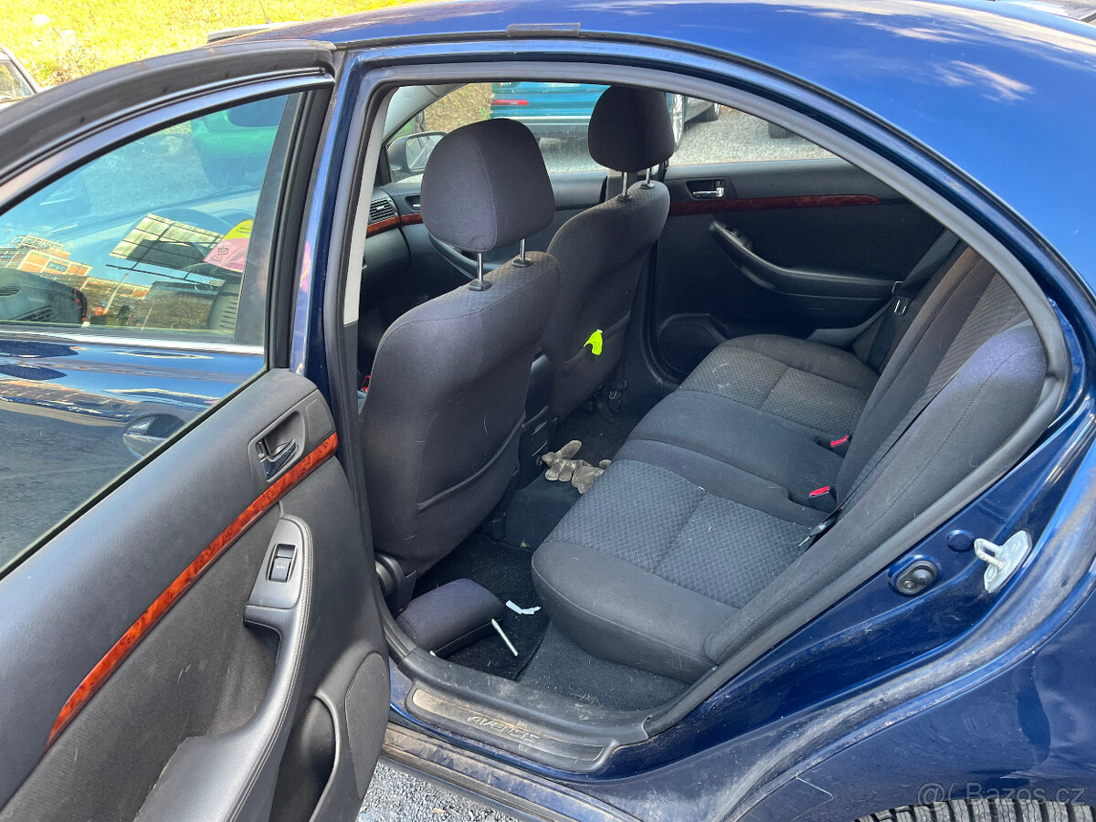 TOYOTA AVENSIS 2.2 D4D 130 Kw - 10