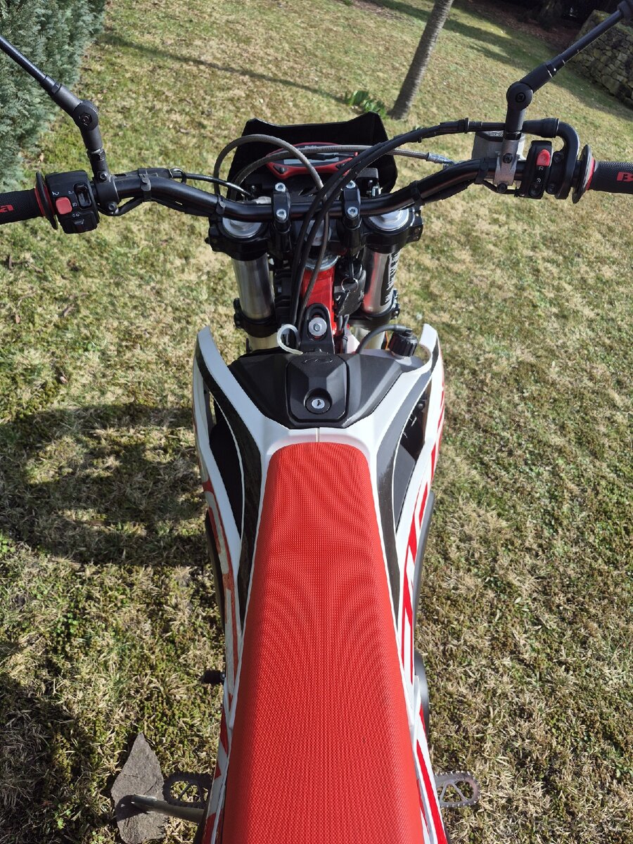 Beta RR 125 LC - 10