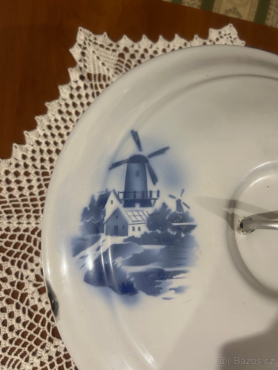 Starožitný smaltovaný velký chlebník - 10