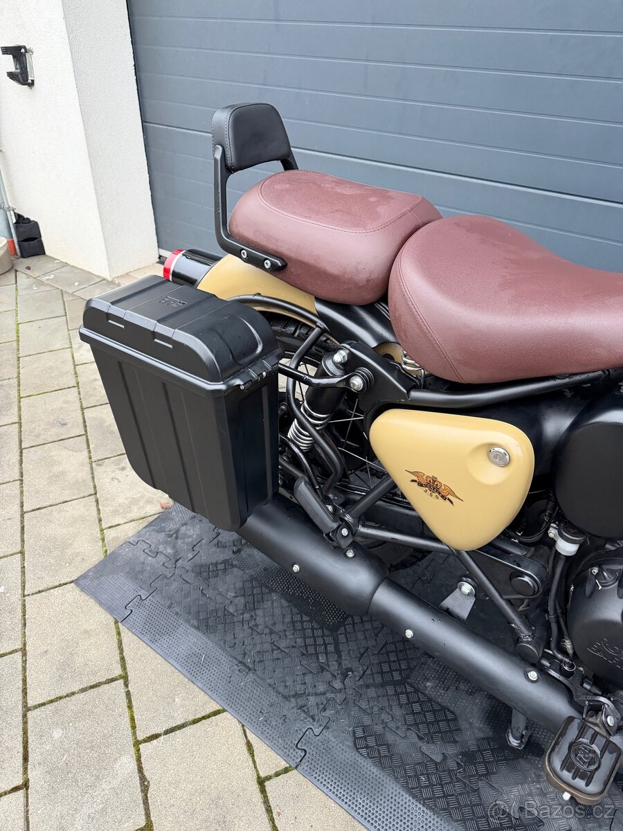 Royal Enfield Meteor Classic 350 2023 - 10