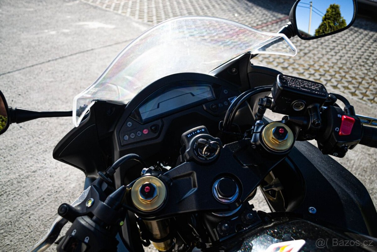 Honda CBR 600 F - 10