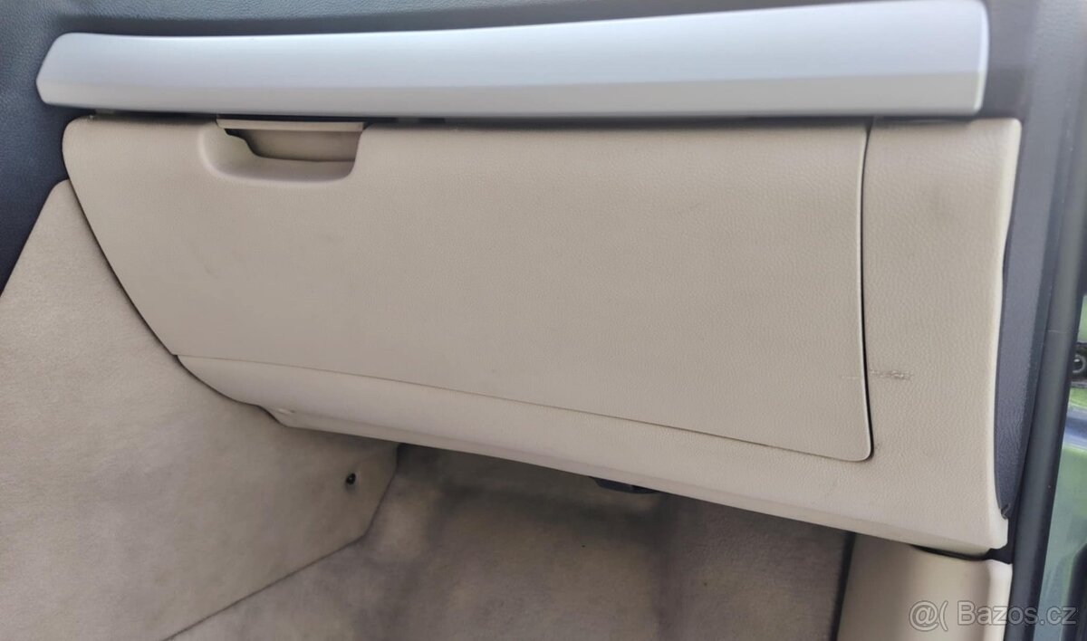 prodám béžový interiér do Škody Octavie 2 kombi - 10