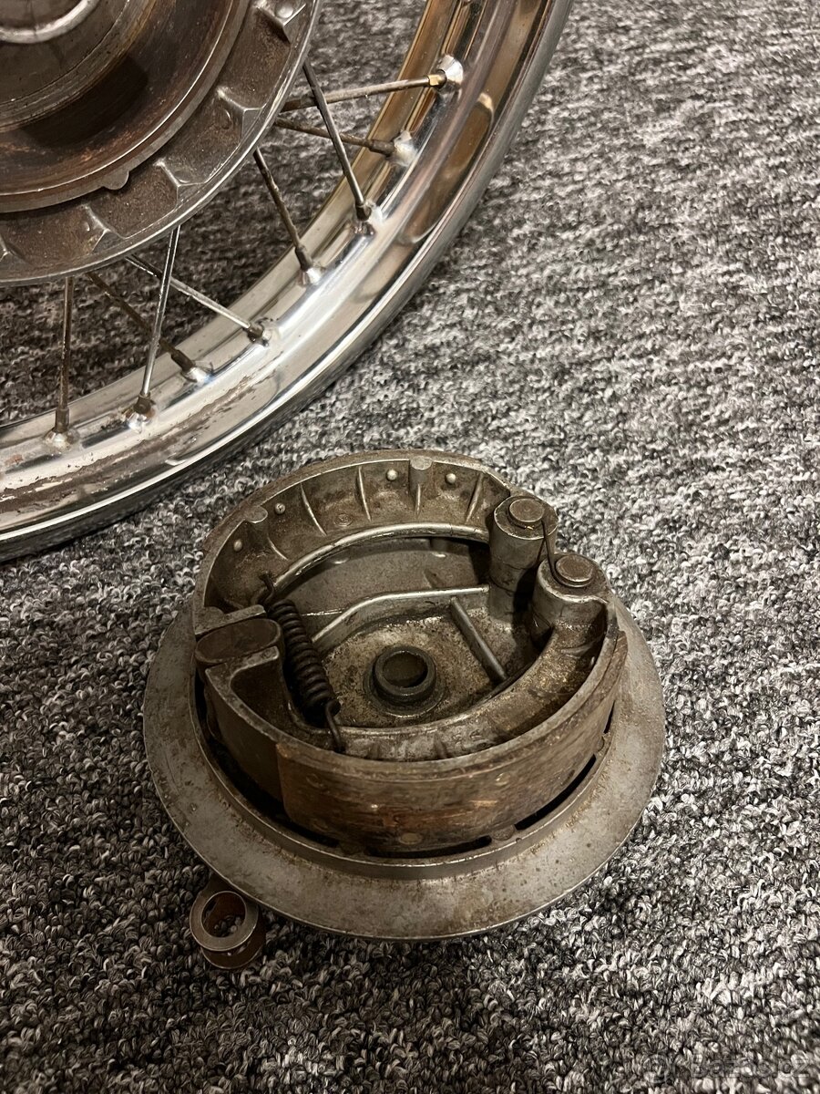 Kolo jawa 175/356 - 10