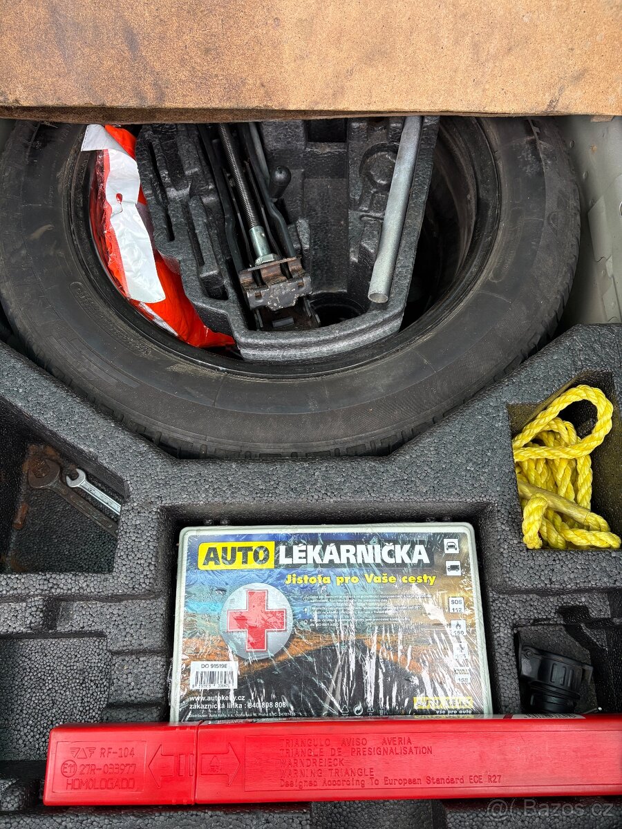 Škoda Octavia 1 combi - stříbrná - 10