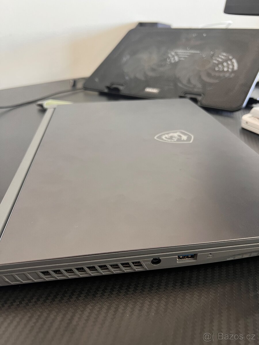 MSI thin 15 (RTX4050) - 10