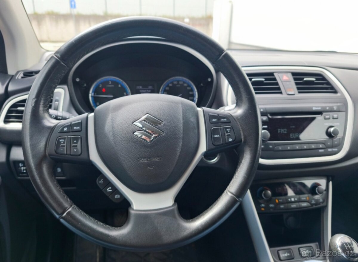 Suzuki SX4 s-CROSS 1,6 DDiS - 10
