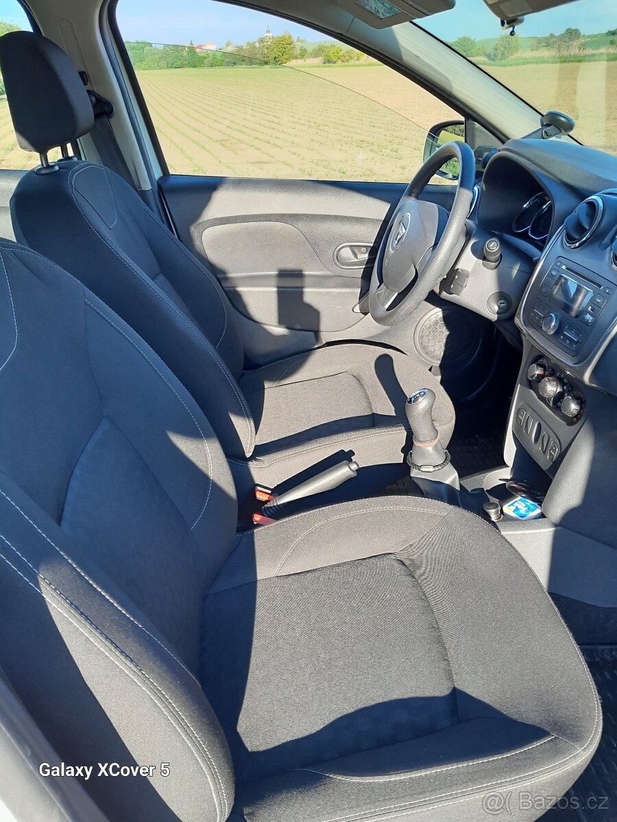 Dacia sandero. 0.9tce - 10
