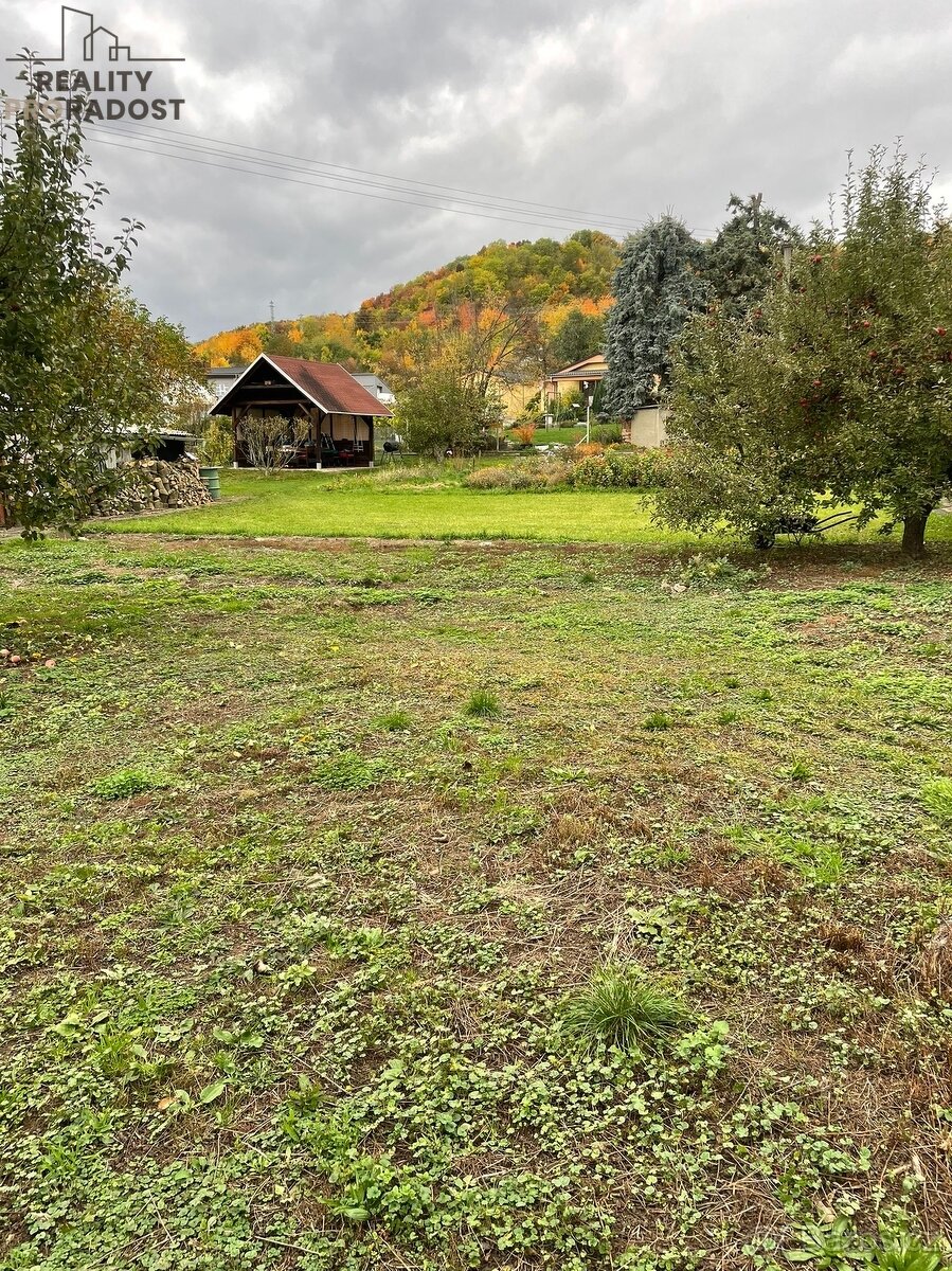 Kladruby, Prodej pozemku na bydlení, Kladruby u Teplic - 10