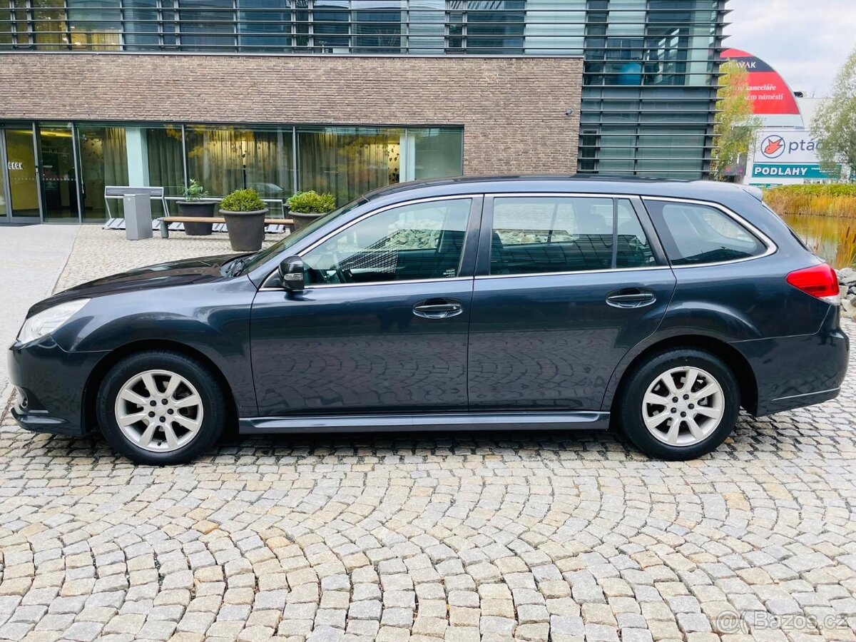 Subaru Legacy 2.0i 110KW BENZIN AUT VÝHŘEV SENZORY - 10