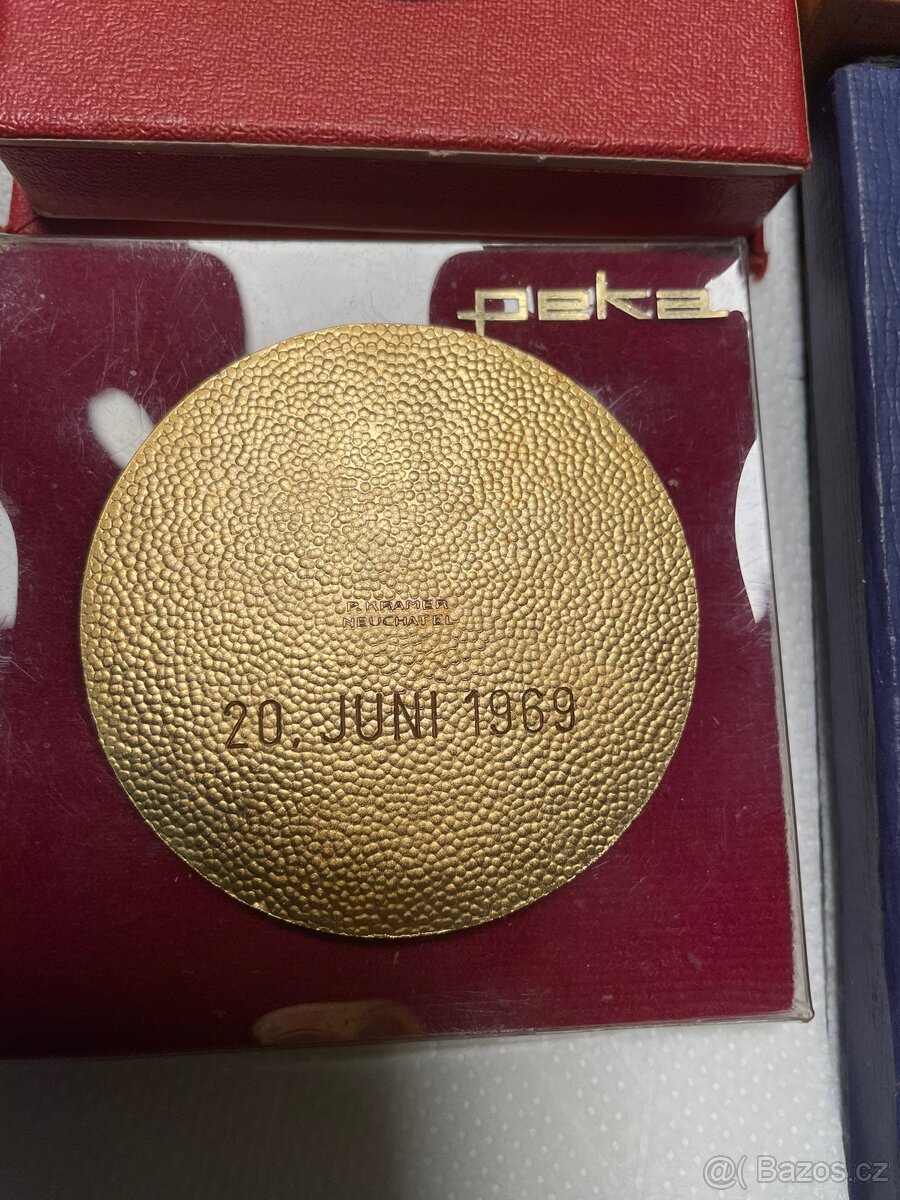 Odznaky medaile vyznamenání - 10