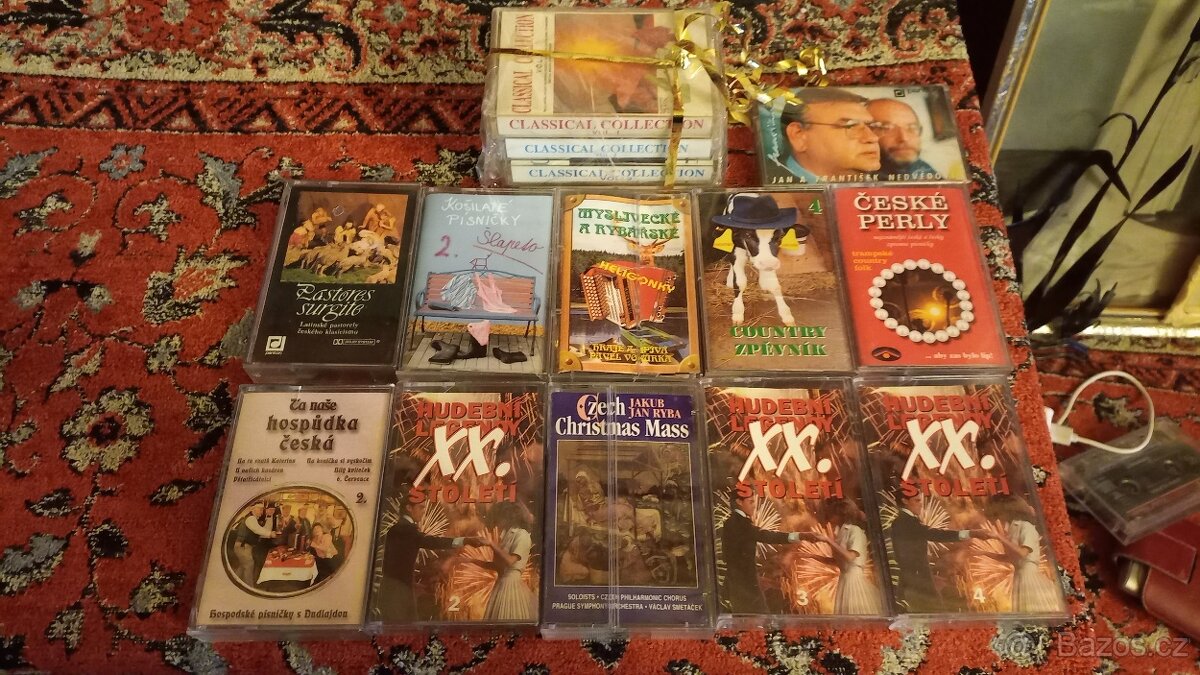 Audiokasety, CD, i prázdné obaly - 10