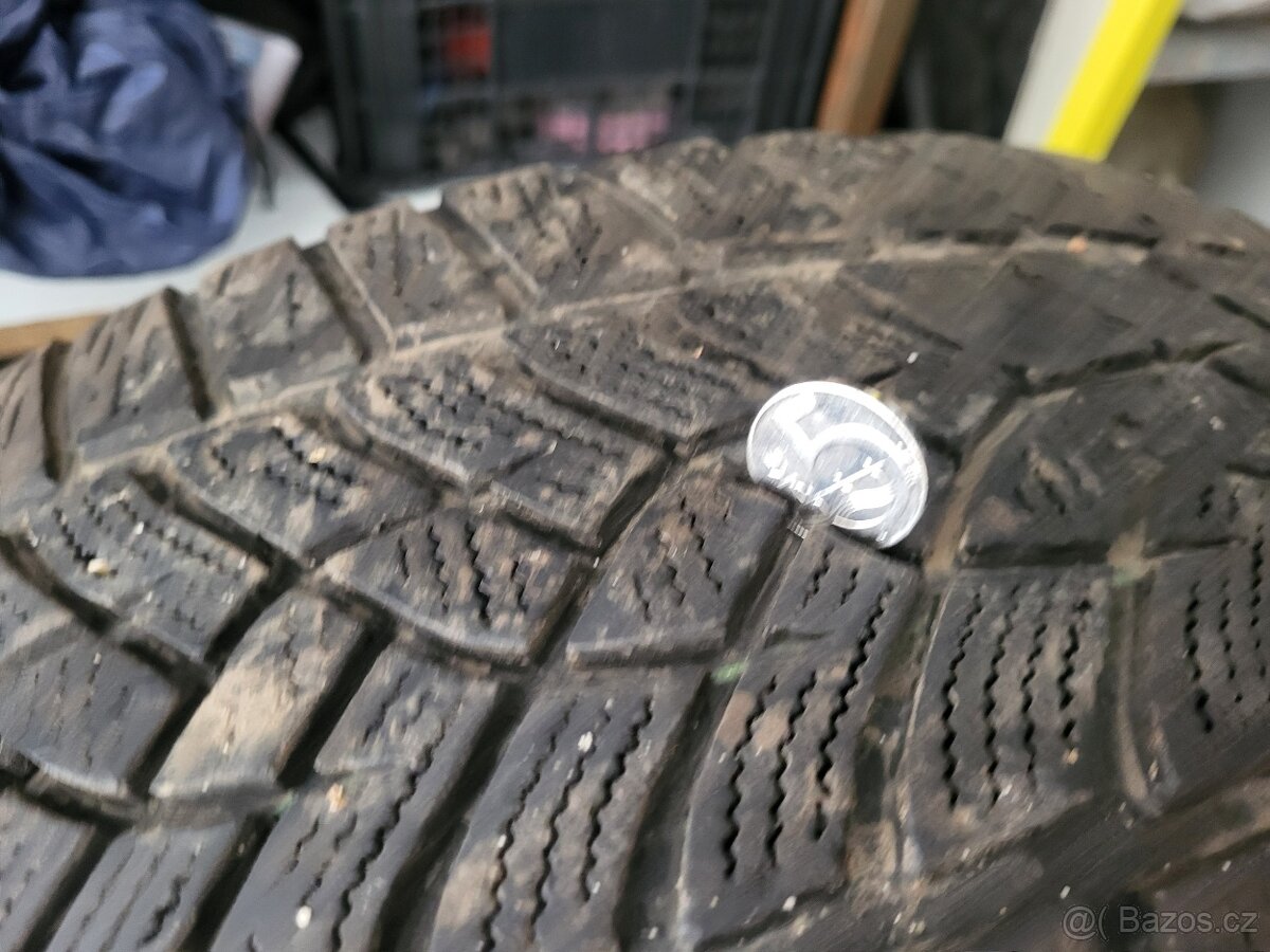 Zimní pneu 225 50 17 - 10