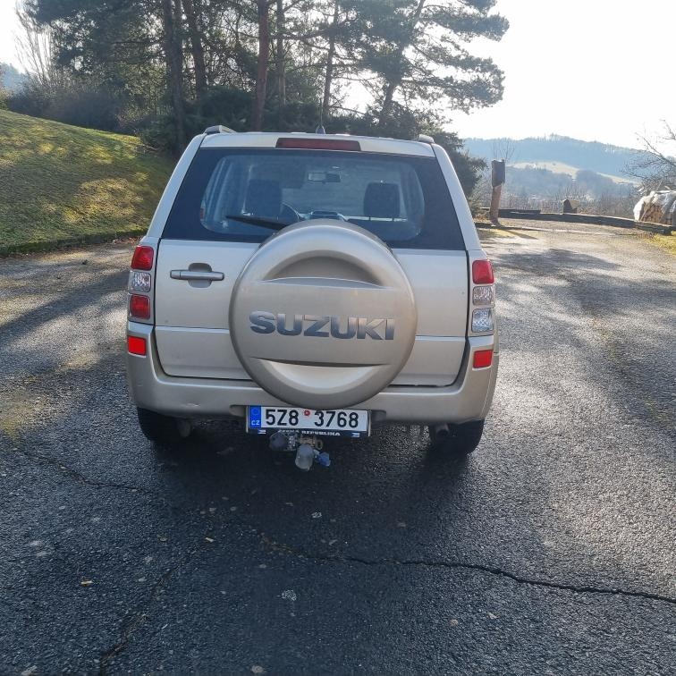 Suzuki Grand Vitara 2 1.9 DDIS - 10