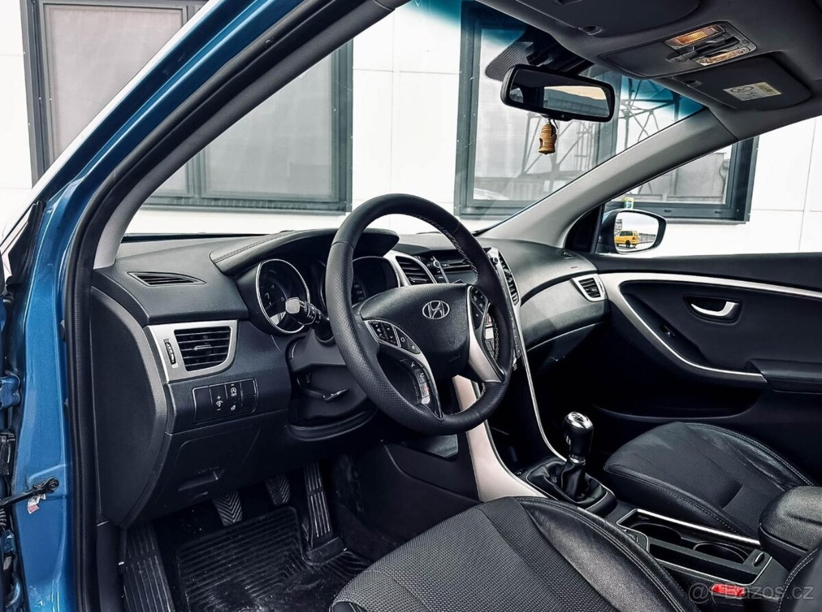 Hyundai i30 CW 1.6 CRDi 136 Style - 10