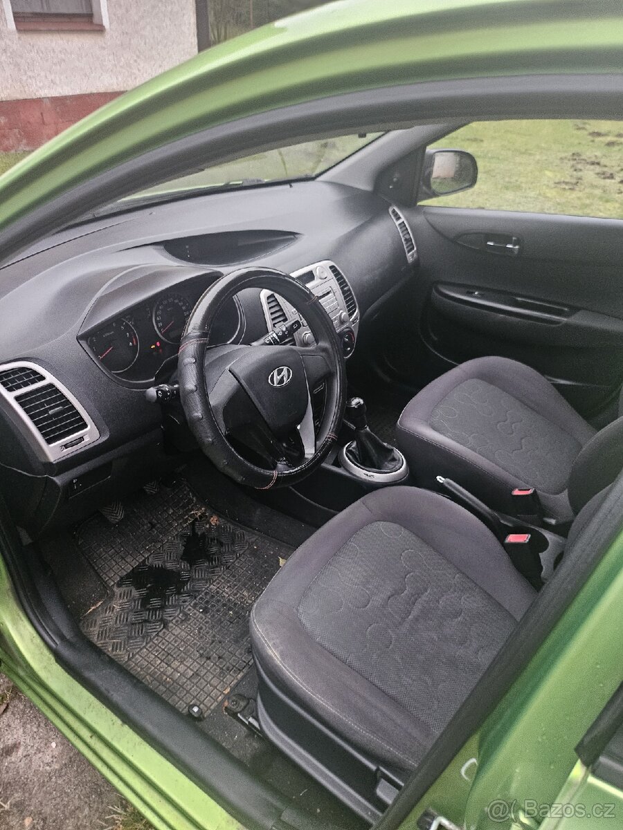Hyundai i20 - 10