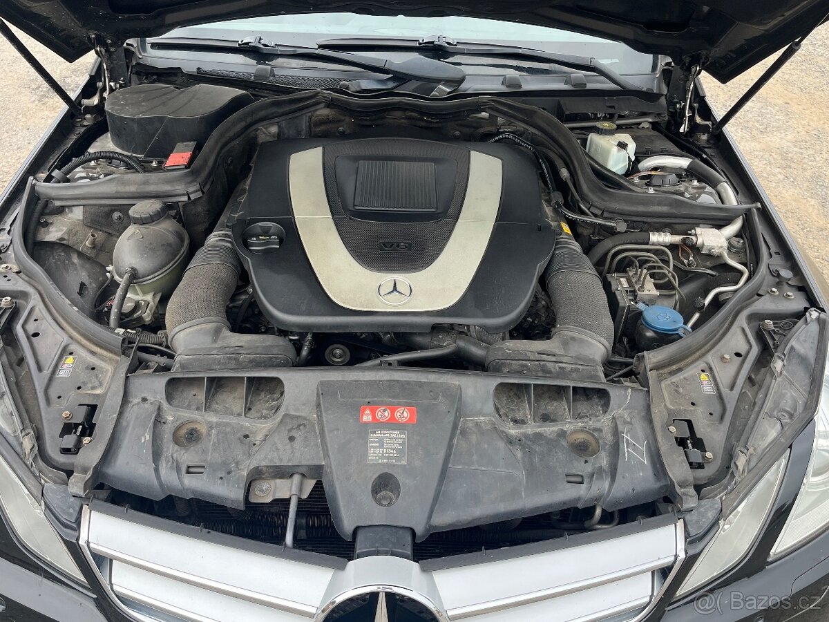 Mercedes Benz 207 E350 CGI - 10