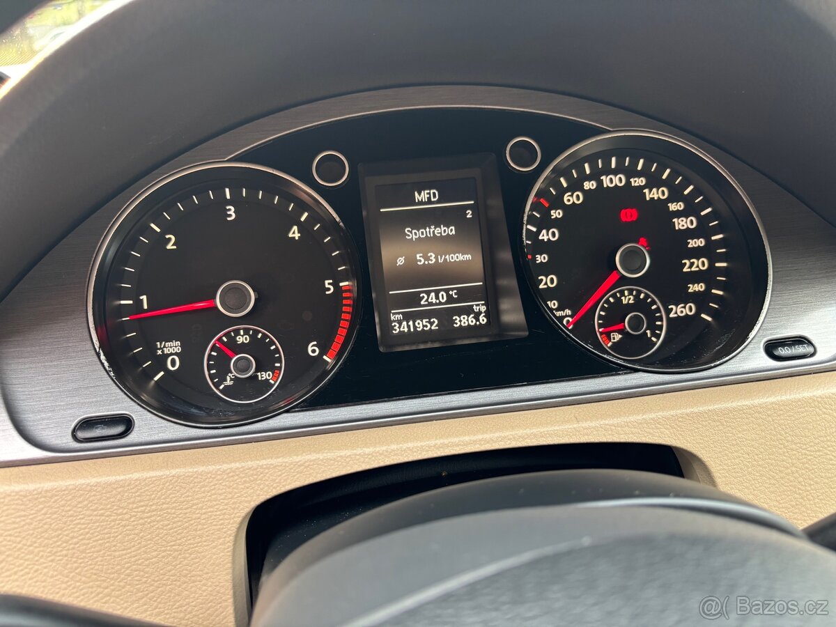 Volkswagen Passat B7 - 10