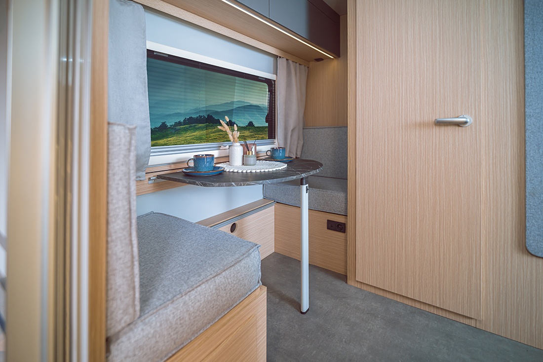 Karavan Niewiadow Cross Facelift - 10