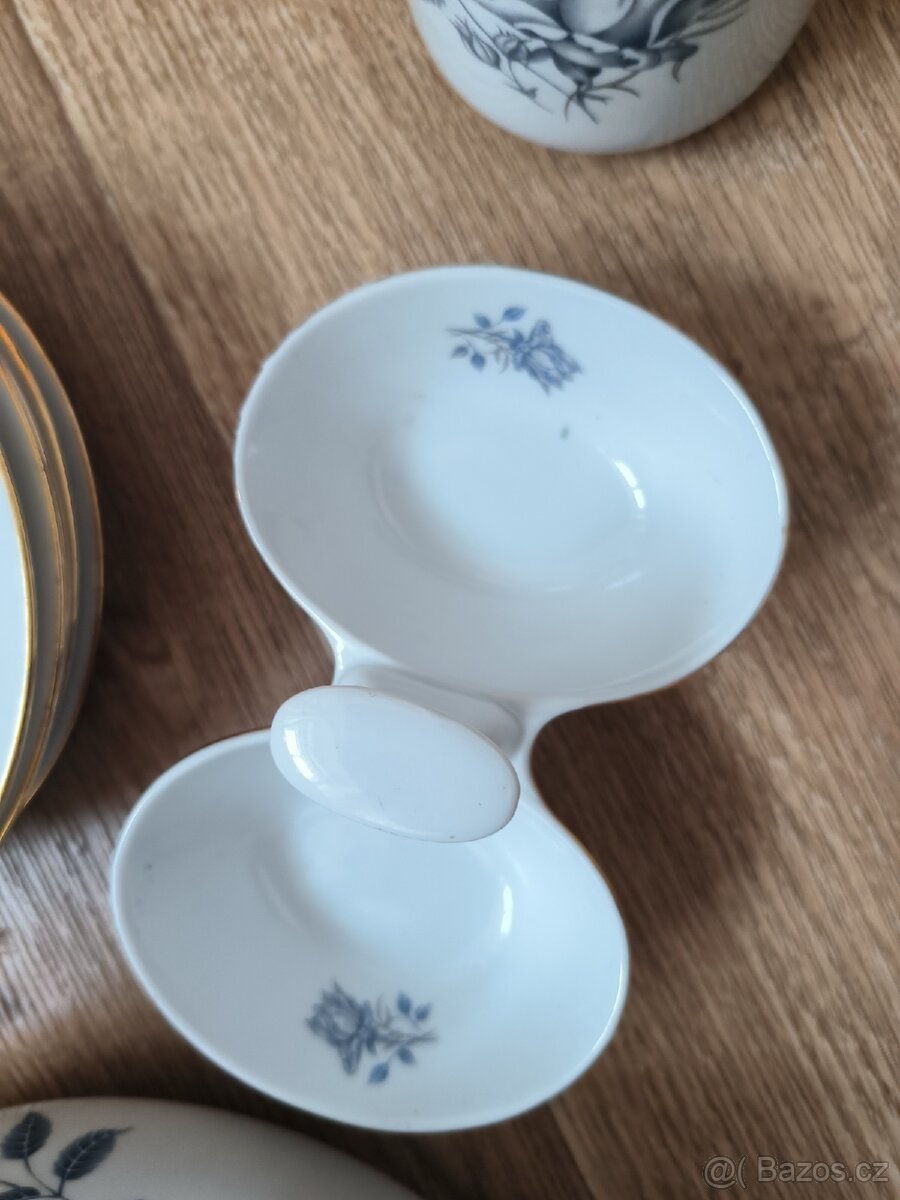 Sada starého zdobeného porcelánu - 10