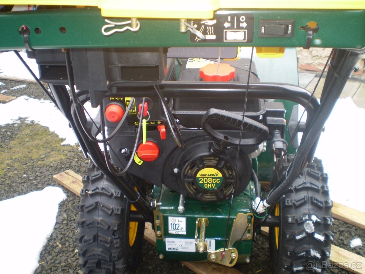 sněžná fréza Yard-Man - 10