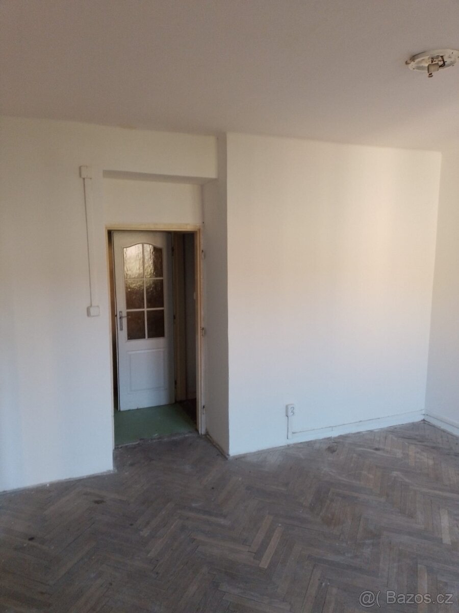 Prodám - Byt 1+1 o velikosti 38 m² - 10