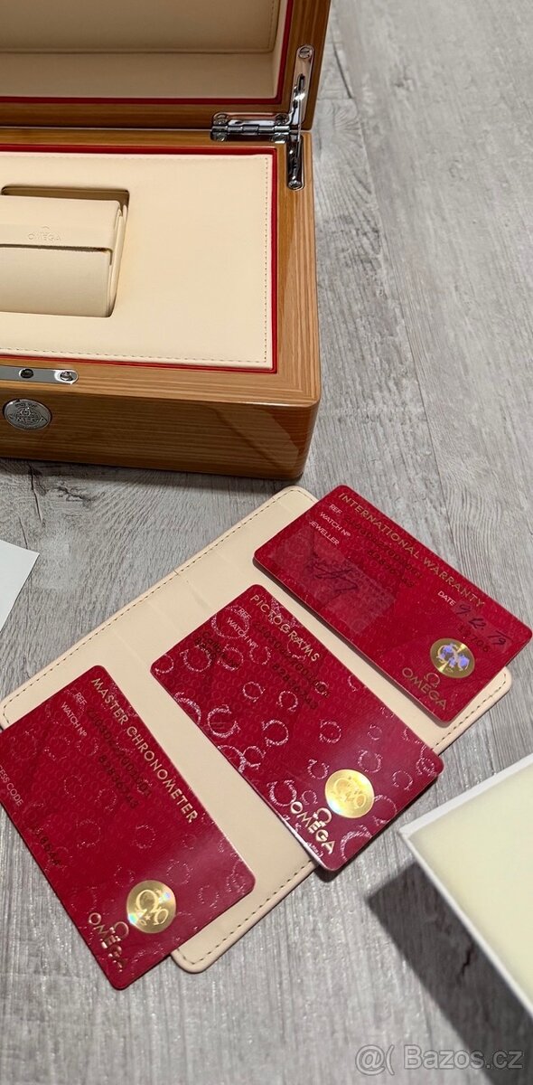 Omega Seamaster Professional Diver 300M - 10