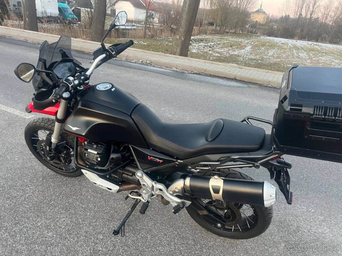 Moto Guzzi V 85 TT - 10