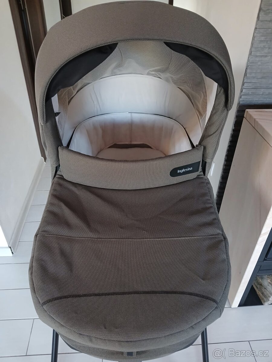 Inglesina Aptica XT - 10