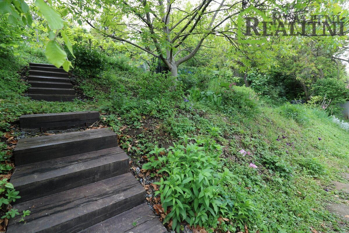 Prodej chaty v lokalitě Barrandov v Praze 5- Hlubočepích. - 10