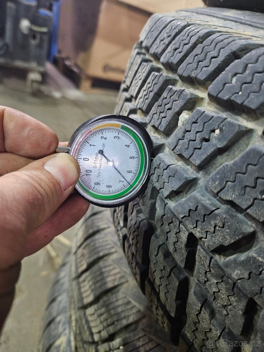 Sada disků 5x139,7mm s pneu 205/70/15 - Jimny - 10