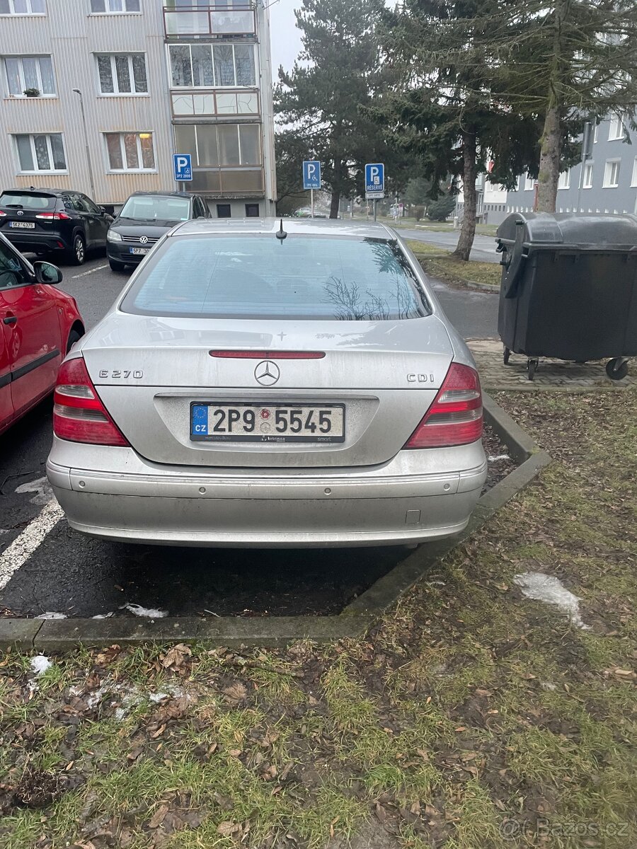 Mercedes w211 270cdi - 10