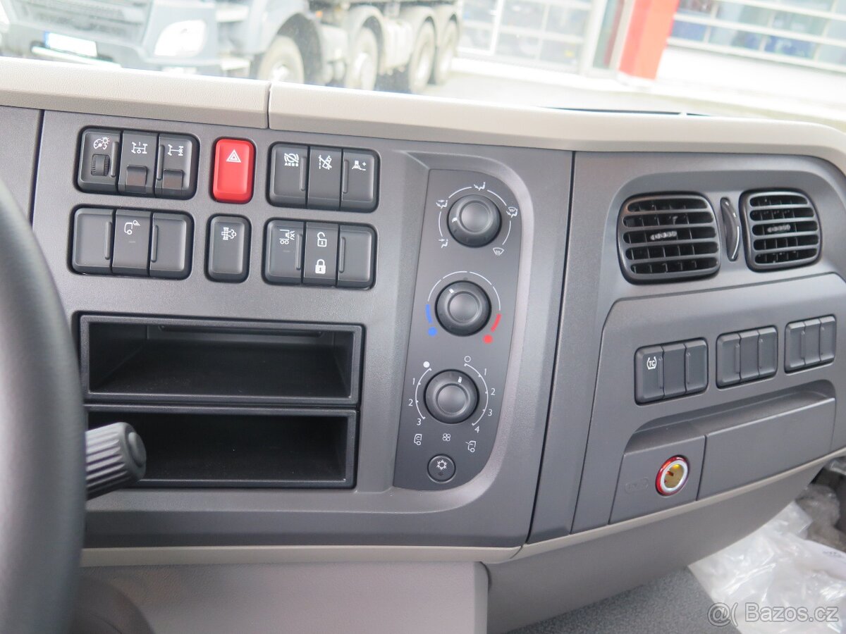 DAF LF 230 FA 12T NOSIČ KONTEJNERŮ NOVÝ 12T FORNAL 2025 - 10