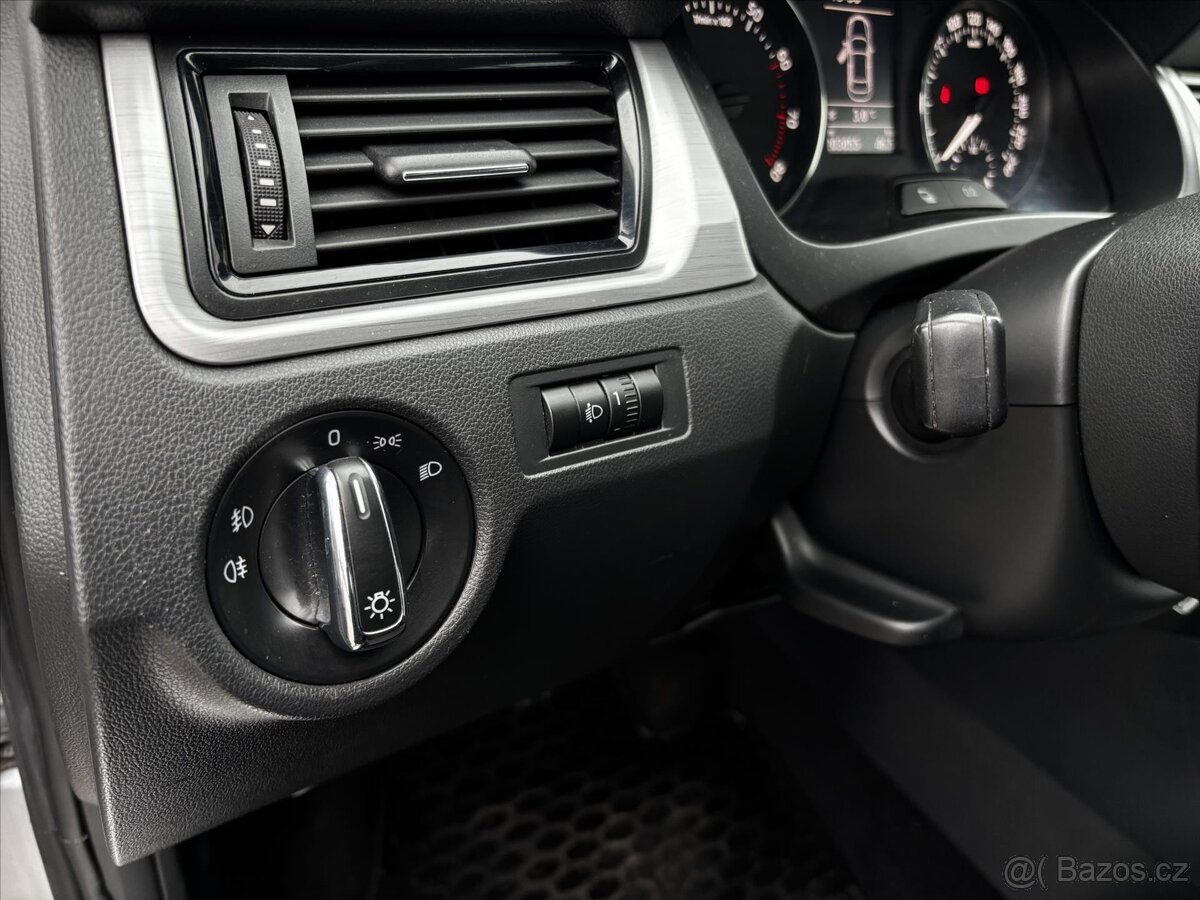 Škoda Rapid 1.2 TSI AUT.KLIMA ČR (2013) - 10
