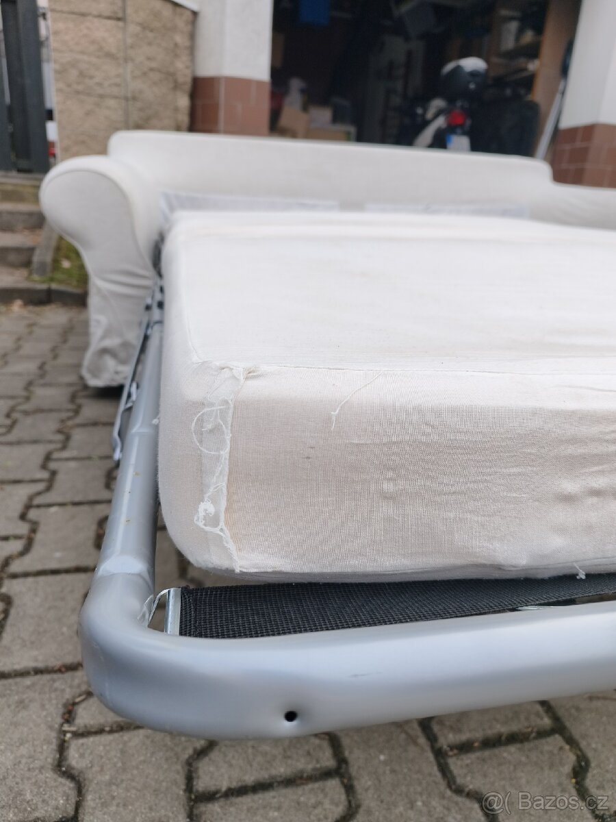 Rozkládací gauč - 10