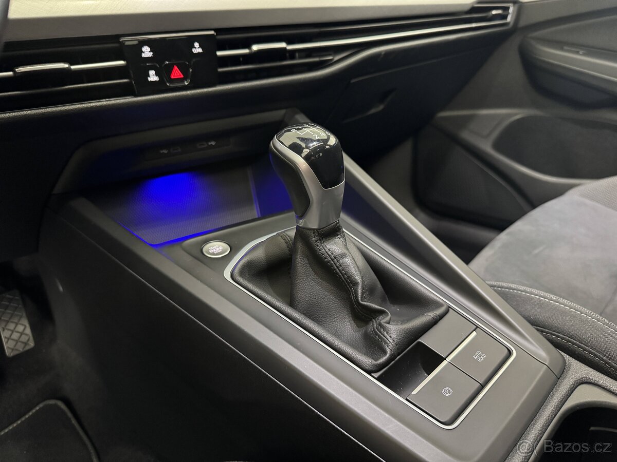 Volkswagen Golf 2.0TDi Life IQ Light Panorama Virtual - 10