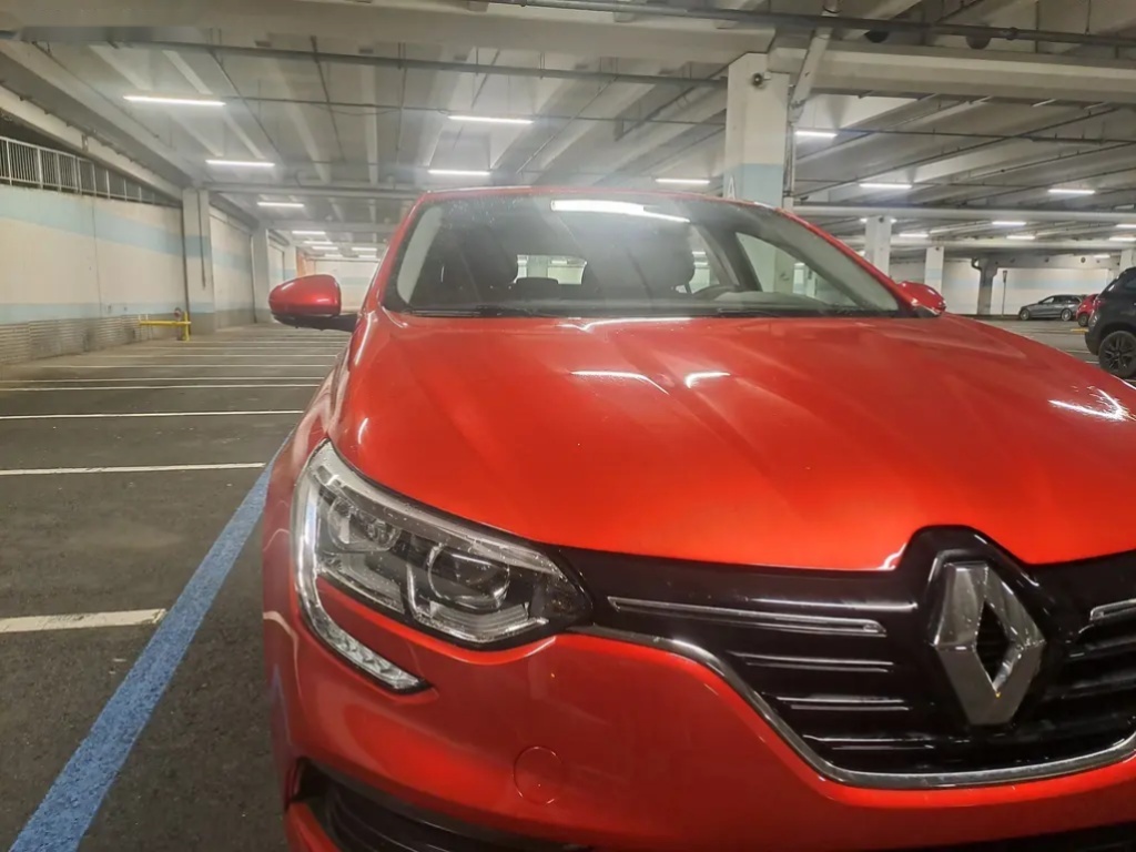 Renault Mégane, 1.3TCE ČR 1.MAJ EXTRA PĚKNÉ - 10