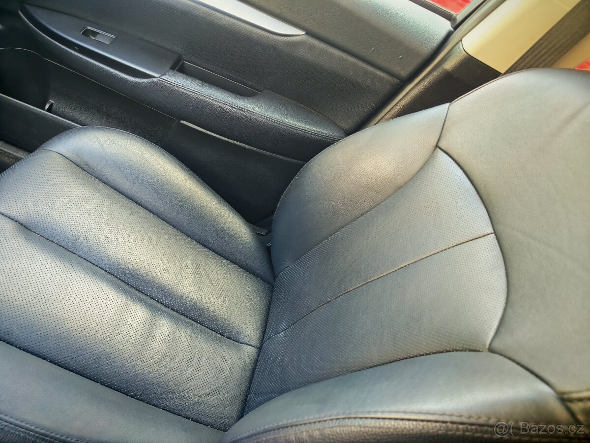 Subaru Outback 2.5 - 10