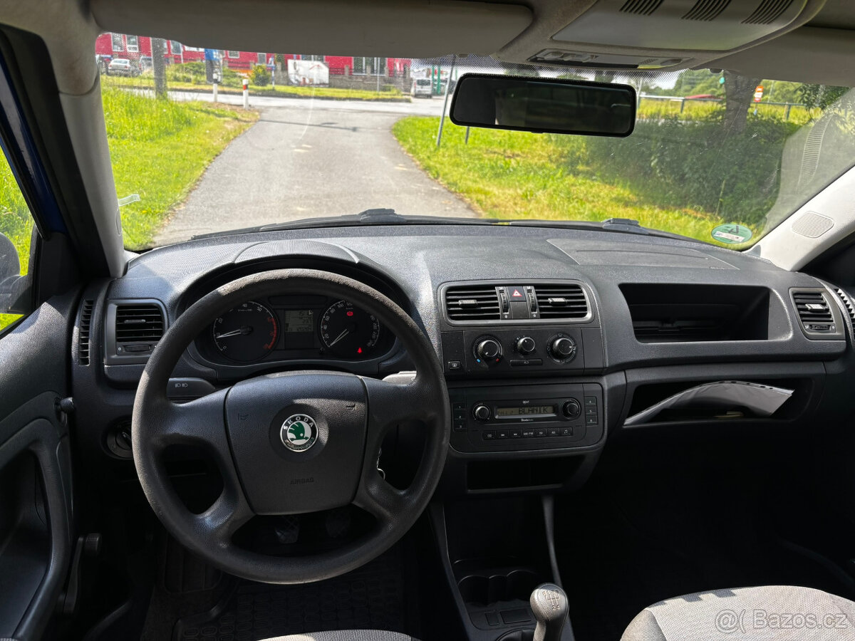 Škoda Fabia 2 1.2 HTP 44kW, RV 2009, 120 284Km - 10