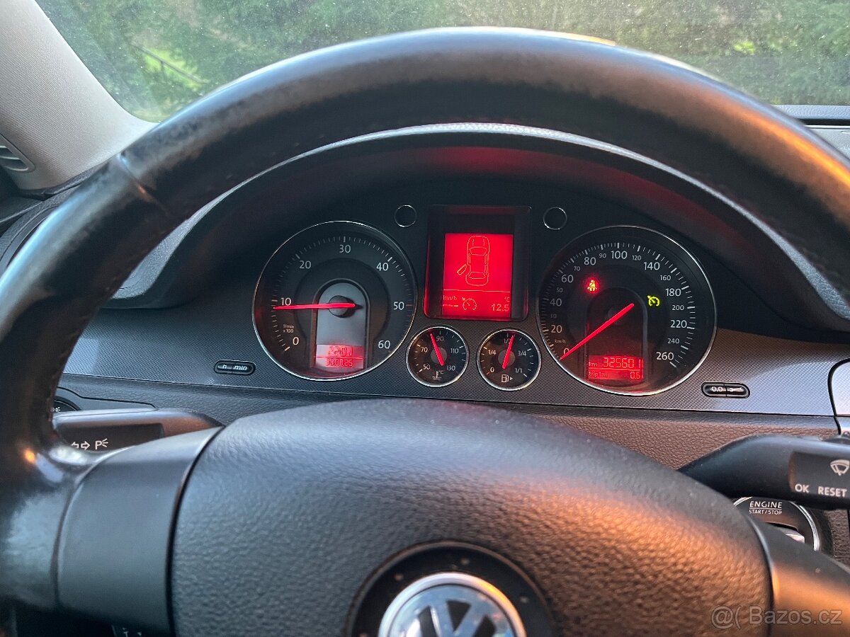 Prodám Volkswagen Passat - 10