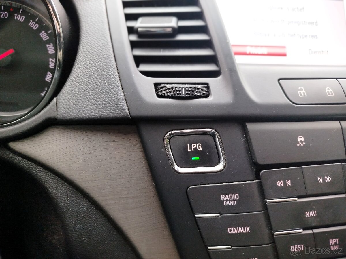 Opel Insignia 1.4Turbo-LPG- AKCE Nový rok - 10
