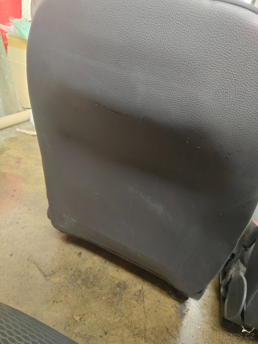 Sedačky Golf VI - HB - 10