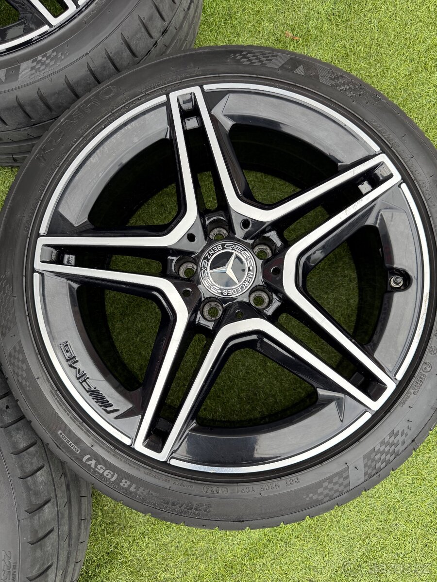Mercedes AMG A/CLA/B CLASS - 225/45 R18 LETNÍ ORIGINÁL - 10
