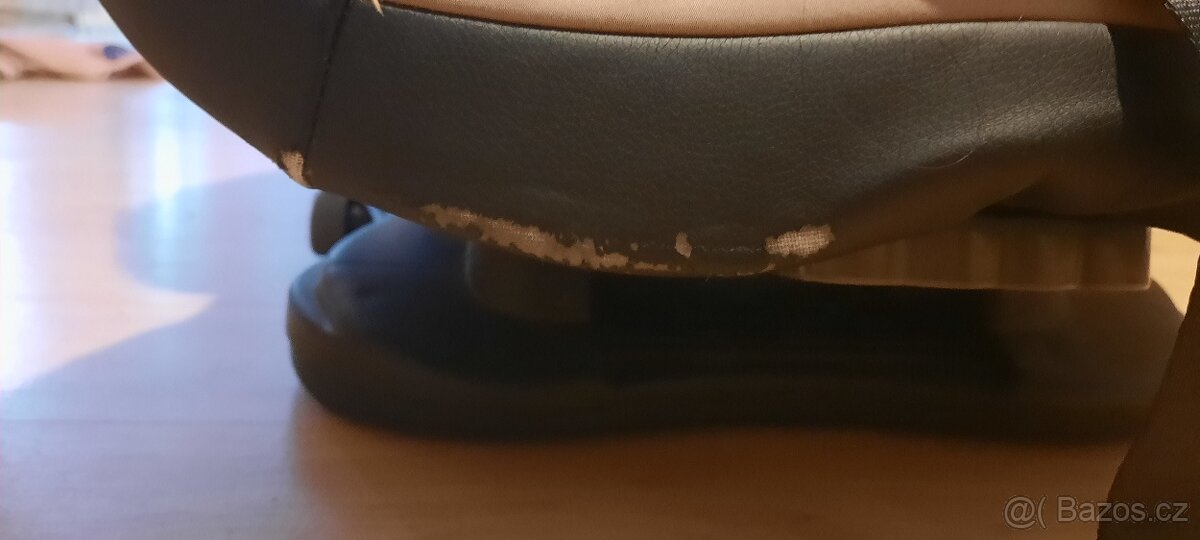 Autosedačka Petite&Mars 9-36kg - 10