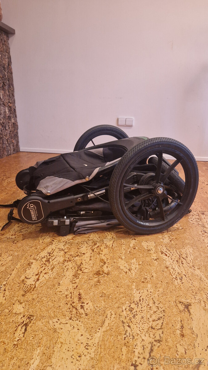 Baby Jogger Summit X3 - 10