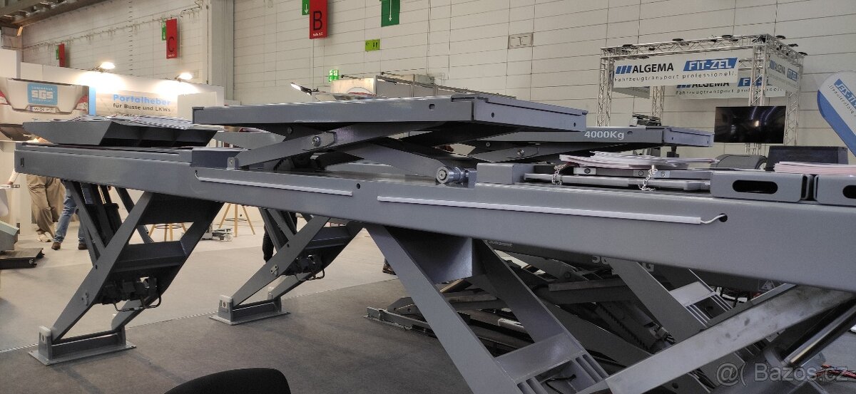 Zvedák DVOUSLOUPOVÝ se SPDNÍM/ VRCHNÍM propojením 3.5-7.5t - 10