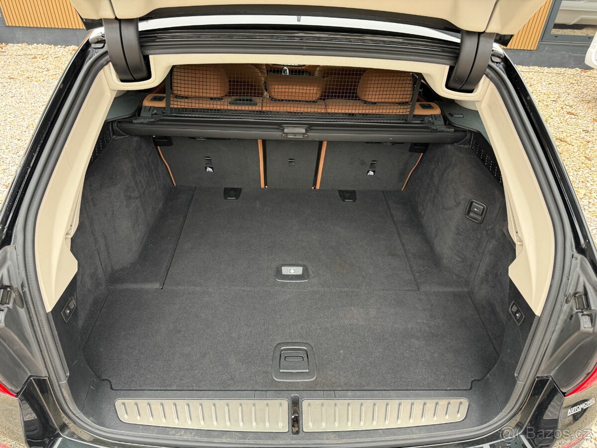 BMW 530d Touring xDrive SportLine Pano, Nezáv. k., Ambient - 10
