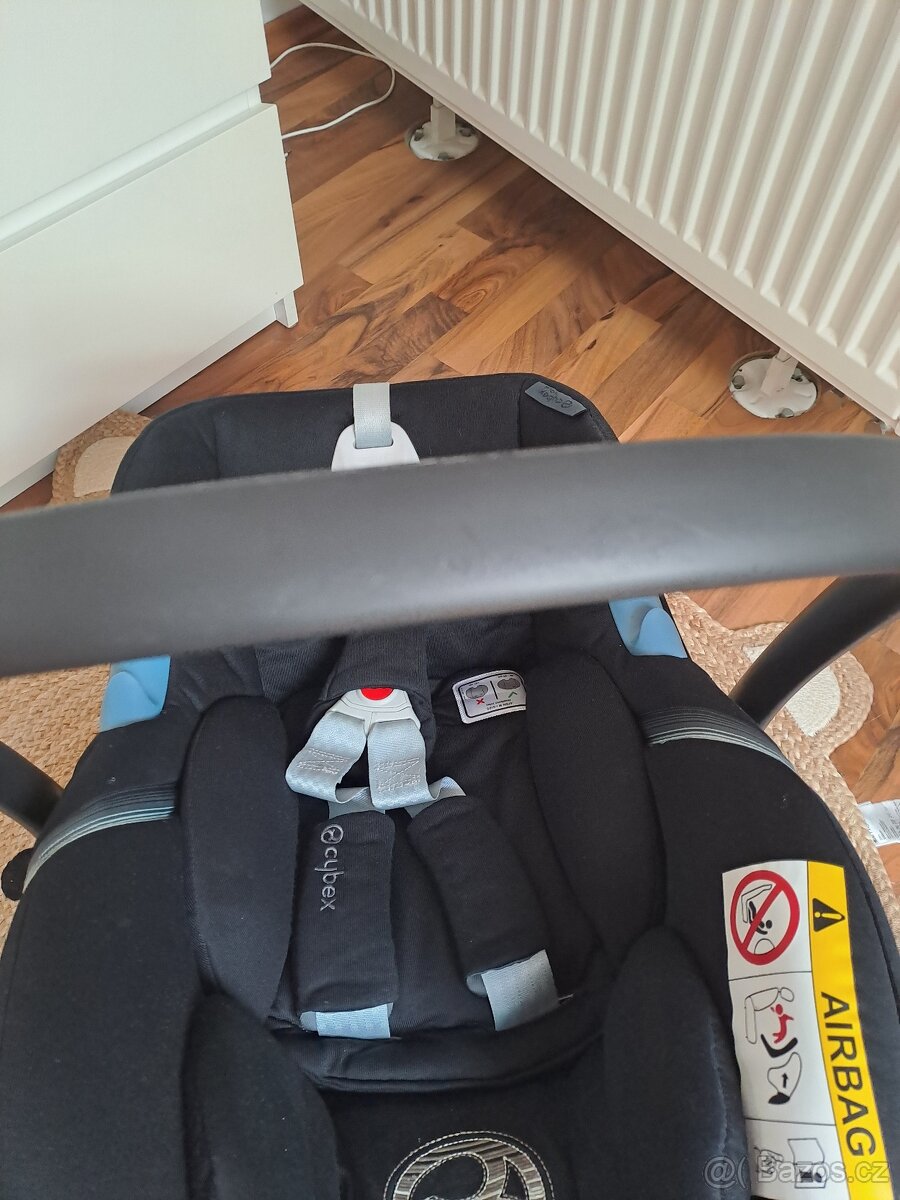Autosedačka Cybex Aton M i-Size Deep Black - 10